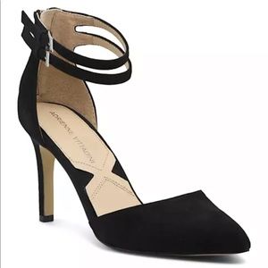Adrienne Vittadini black heels. Size 7M
